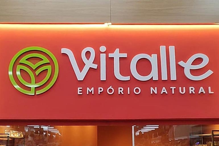 Letra-caixa: comunicação tanto para ambientes externos como internos